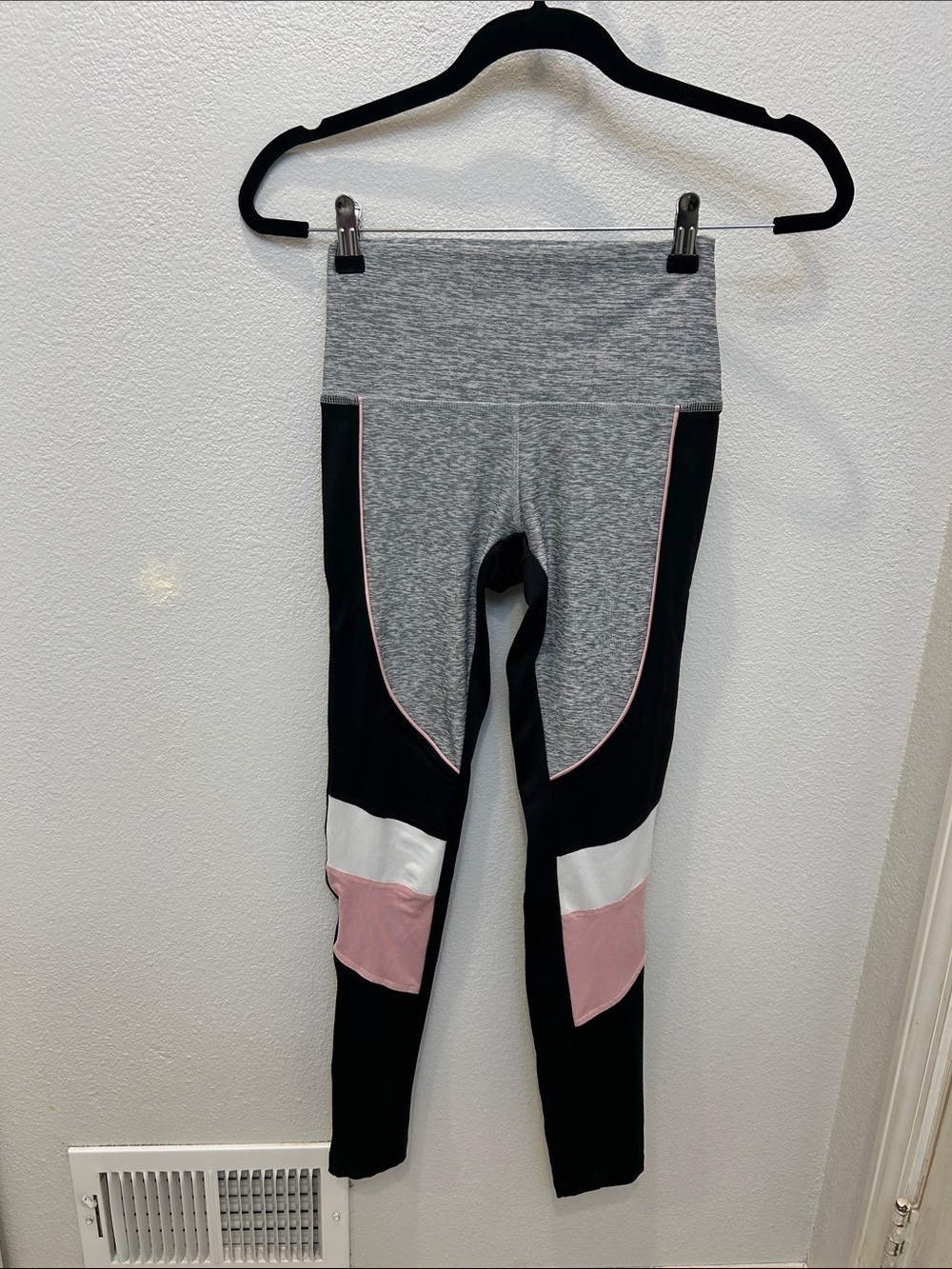 Victoria's Secret PINK Ultimate Leggings